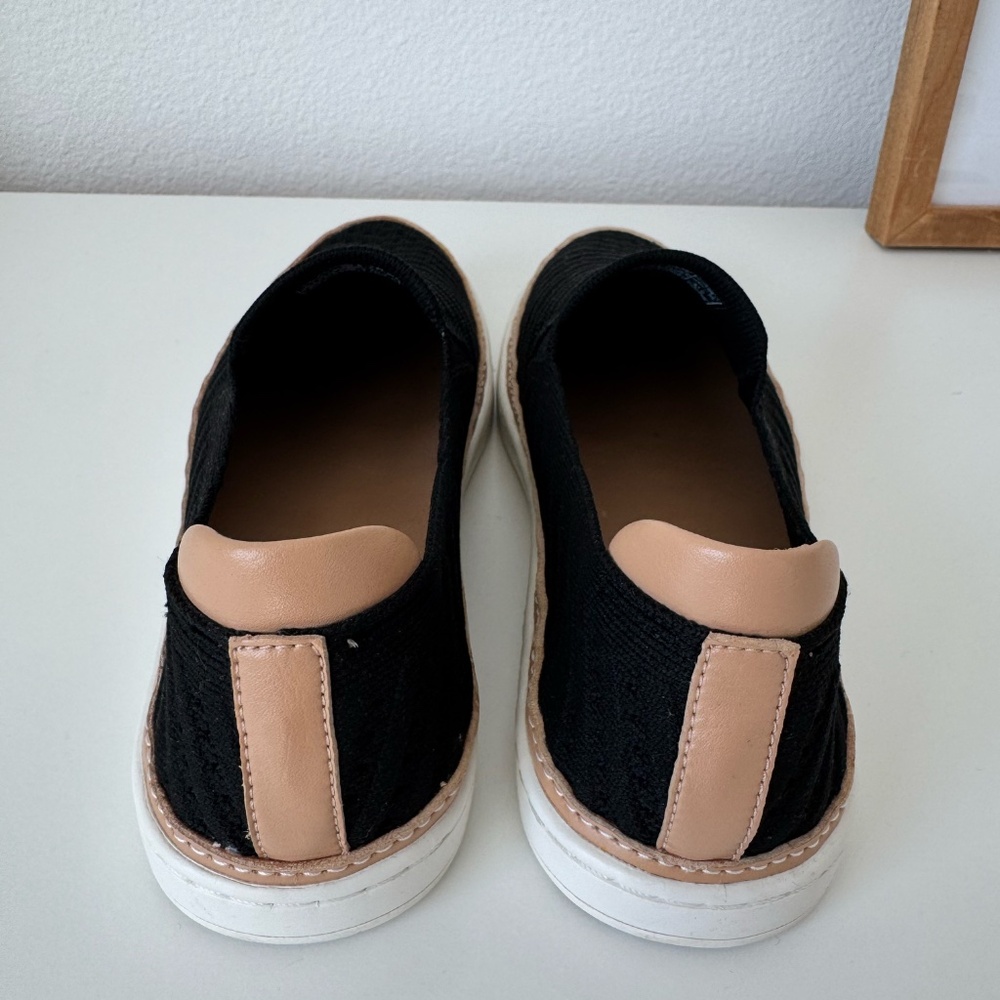 UGG Sammy Chevron Slip-On Size 6.5 - Picture 8 of 8